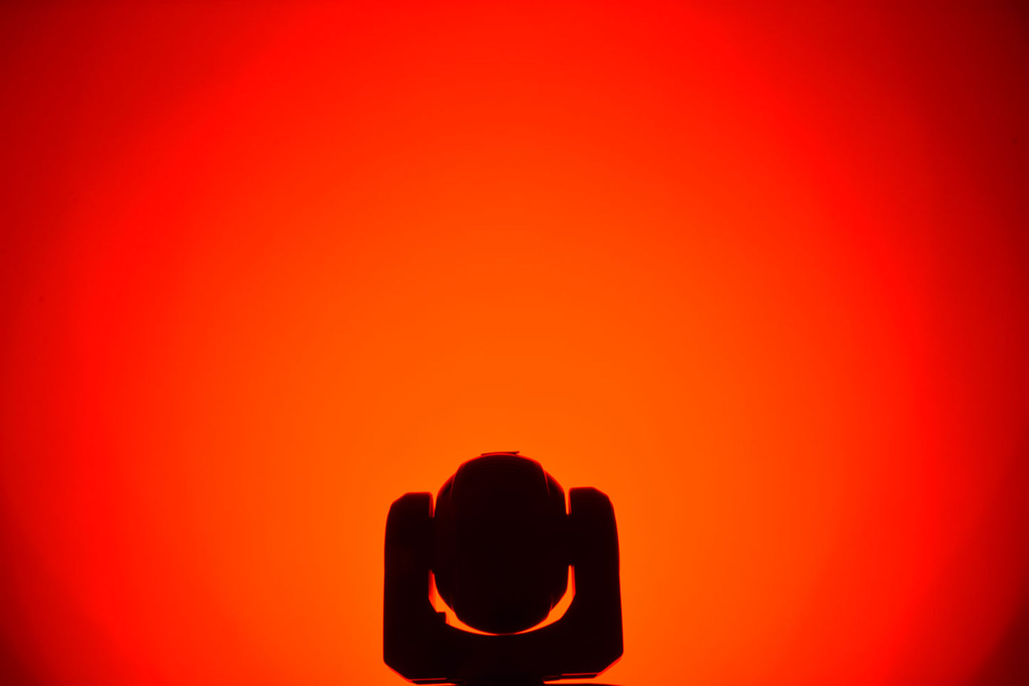 QTX Dazzler: 80W LED RGBWA Moving Head