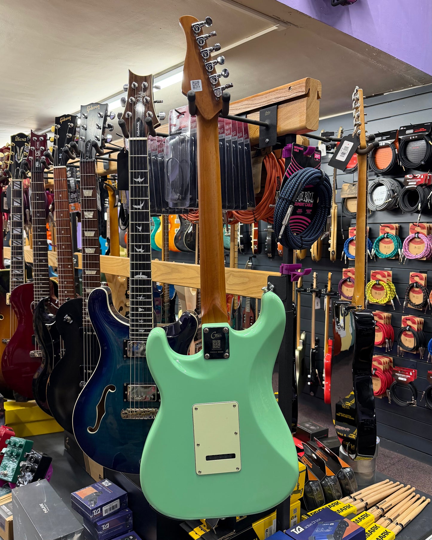 Mooer GTRS S800 Roasted Maple - Sea Foam Green