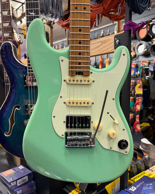 Mooer GTRS S800 Roasted Maple - Sea Foam Green