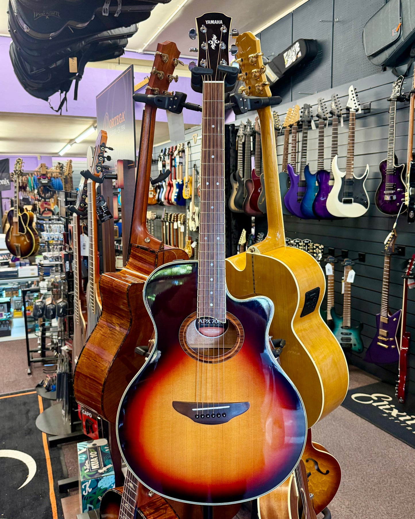 Yamaha APX700II - Vintage Sunburst