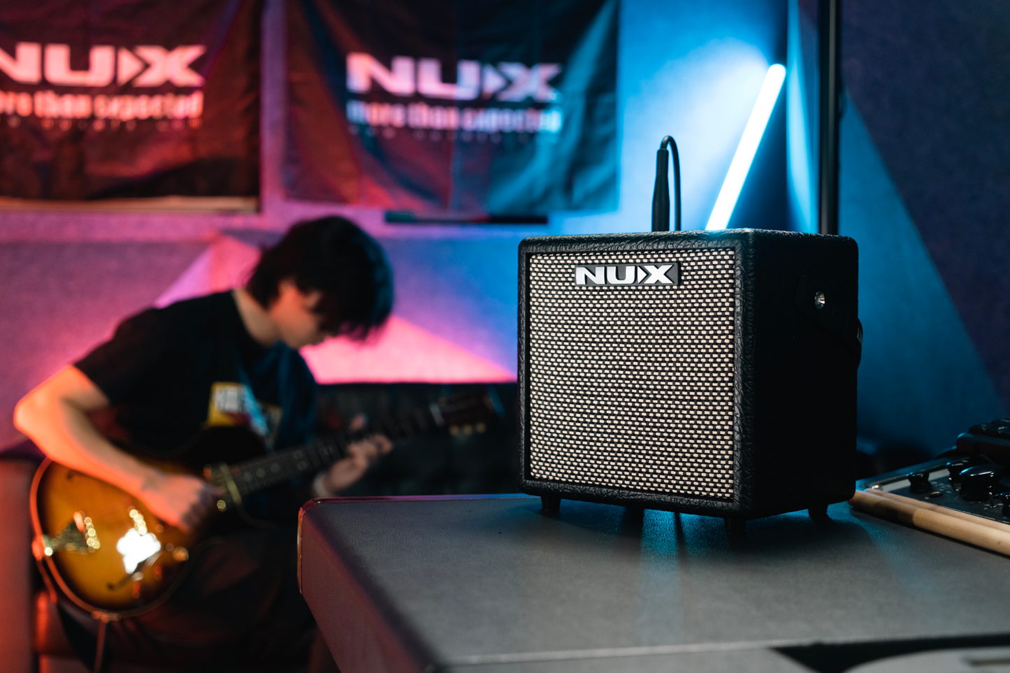 NU-X Mighty 8 BT mkII Guitar Amplifier