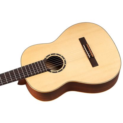 Ortega Family Series Full-Size Spruce-Mahogany - Natural