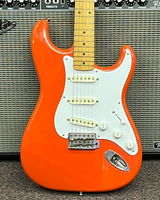 Squier Hank Marvin Stratocaster - Orange