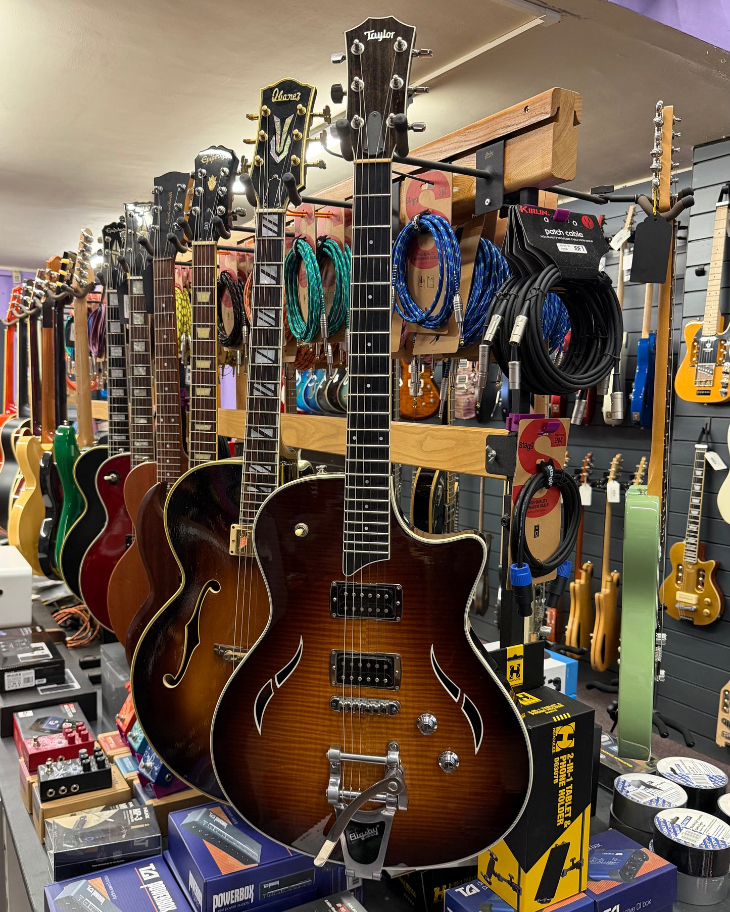 Taylor T3B - Tobacco Burst