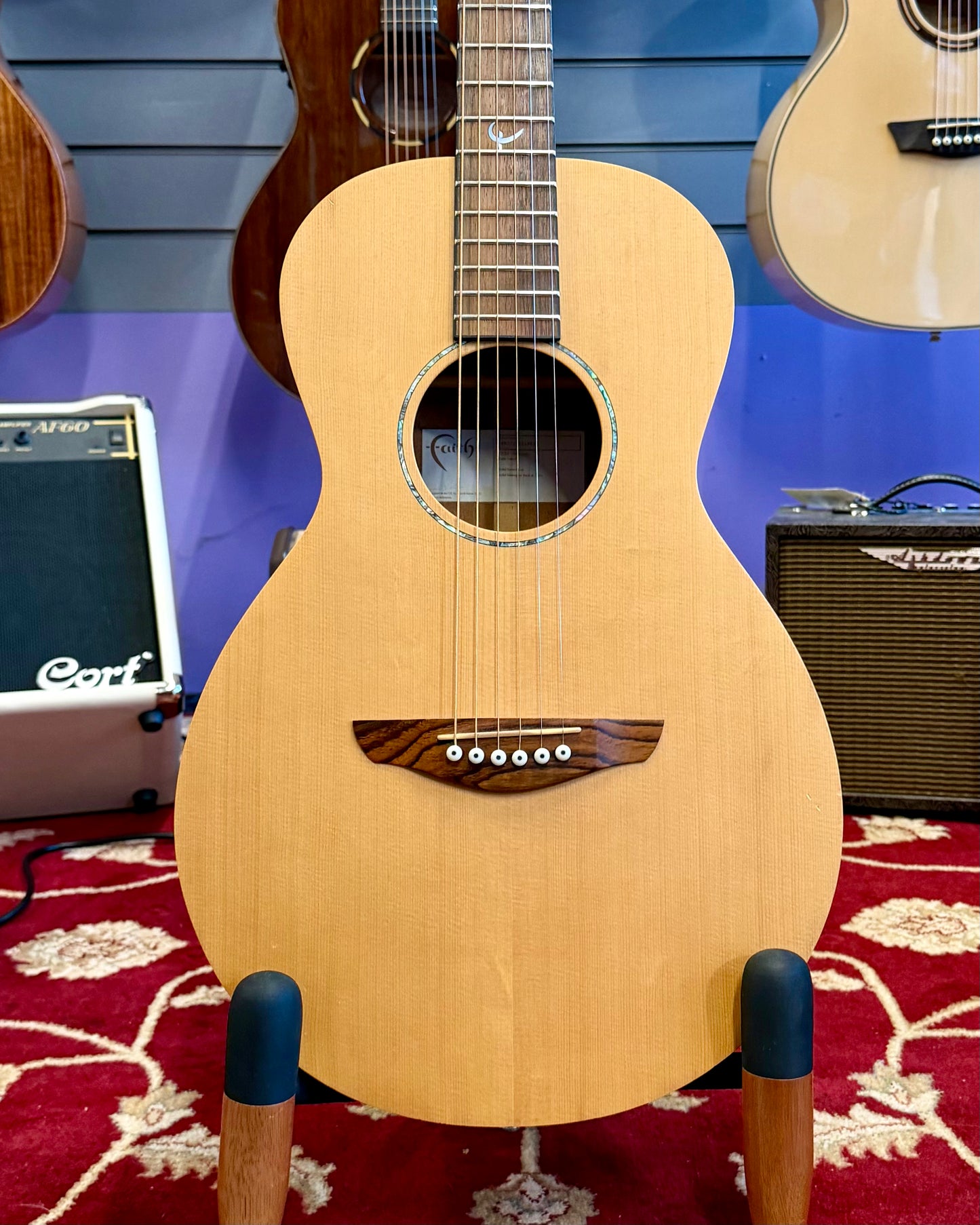 Faith Mercury Naked Parlour - Natural