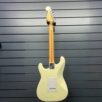 Fender MIM Stratocaster - Antique White