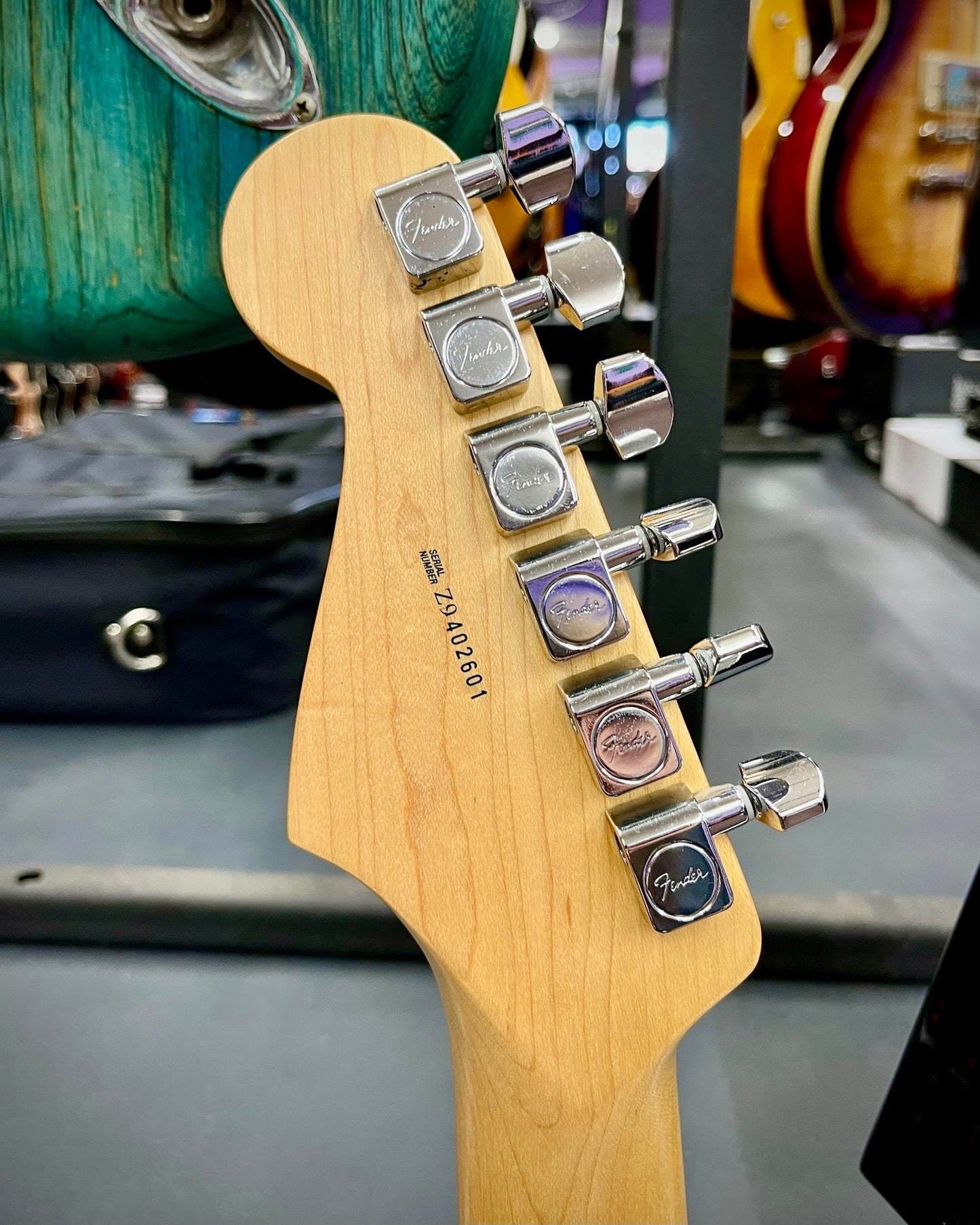 Fender FSR American Standard Stratocaster (2009) - Daphne Blue (#Z9402601)