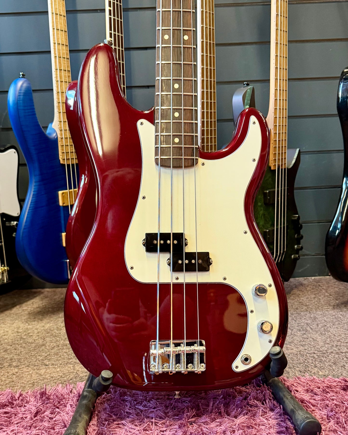 Fender Precision Bass (2001) MIM - Candy Cola