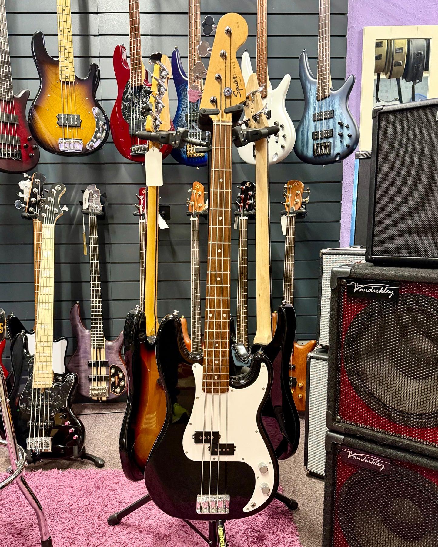 Squier Affinity Series P-Bass - Black
