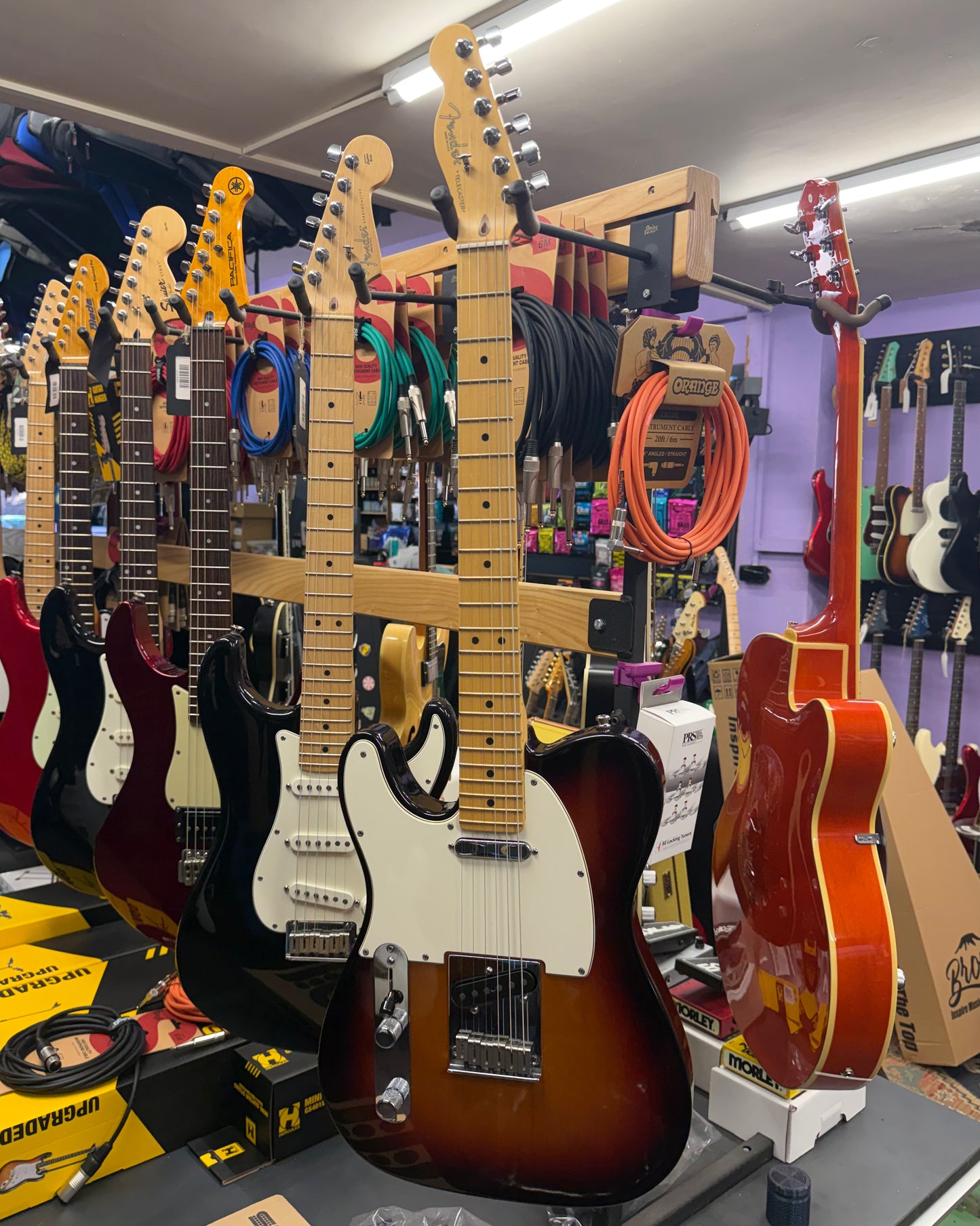 Fender USA Telecaster Left-Handed - 3-Tone Sunburst