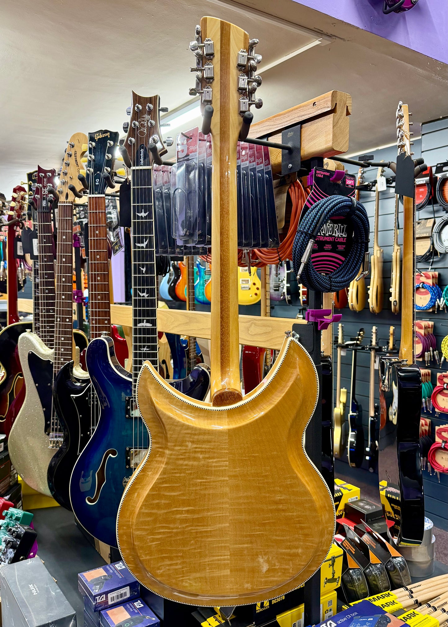 Rickenbacker 381V69 12 String Mapleglo (1998)