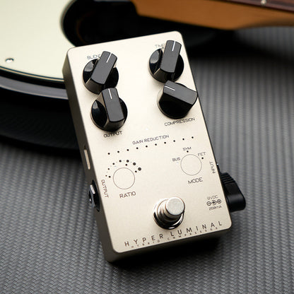 Hyper Luminal Compressor by Darkglass