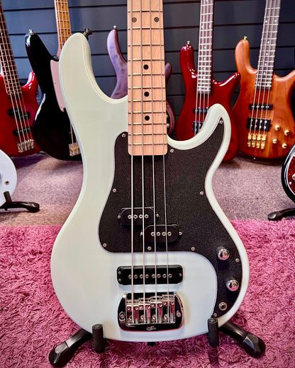 G&L SB-2 - Seafoam Green