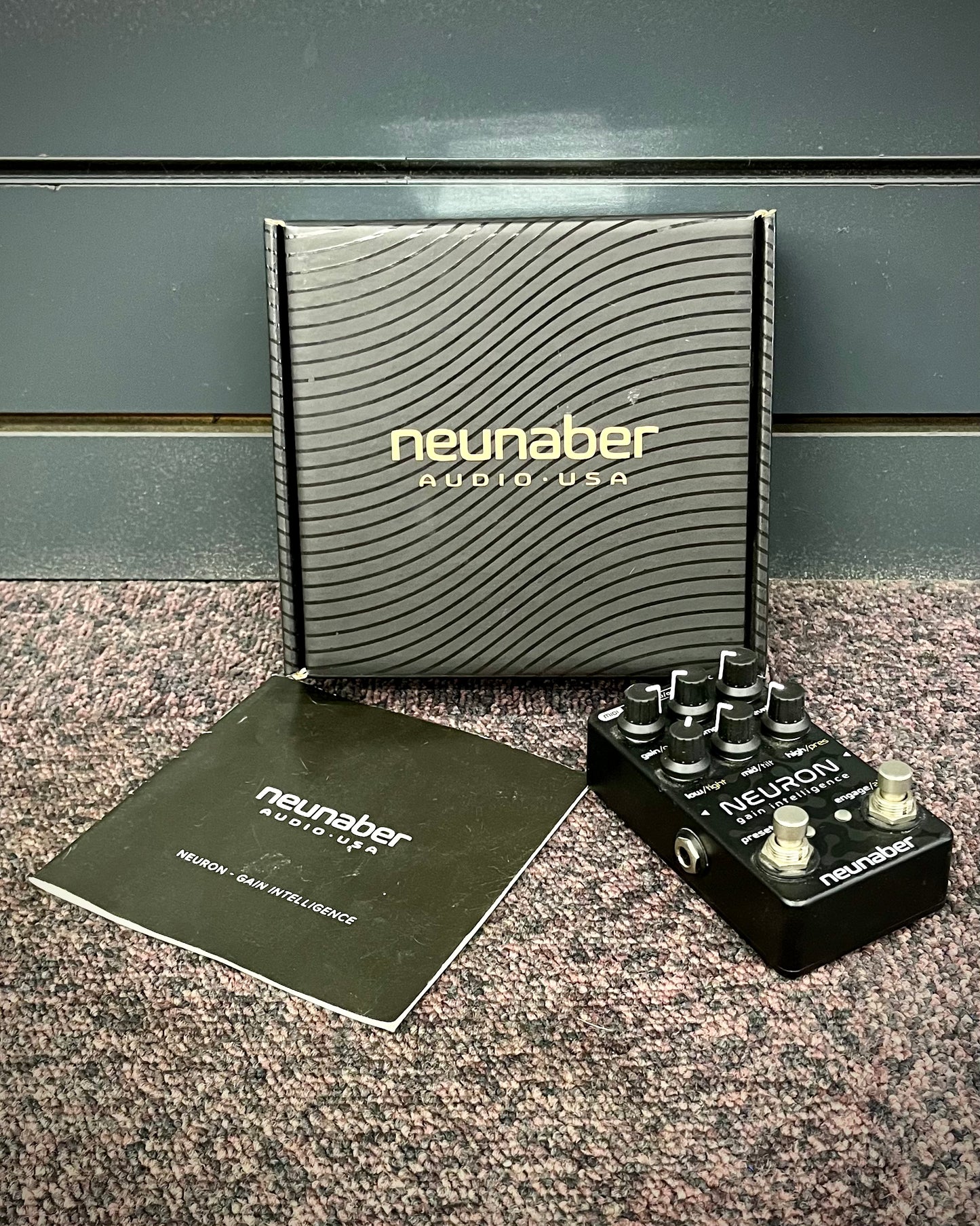 Neunaber Neuron Gain Intelligence Pedal