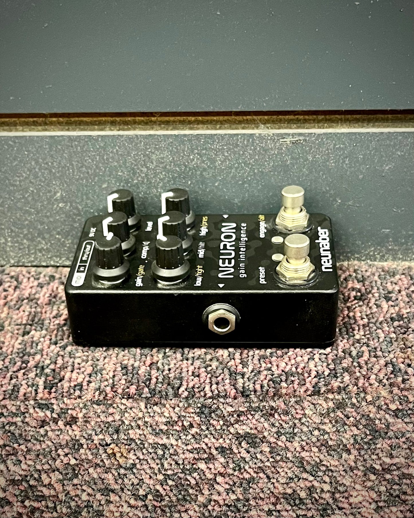 Neunaber Neuron Gain Intelligence Pedal