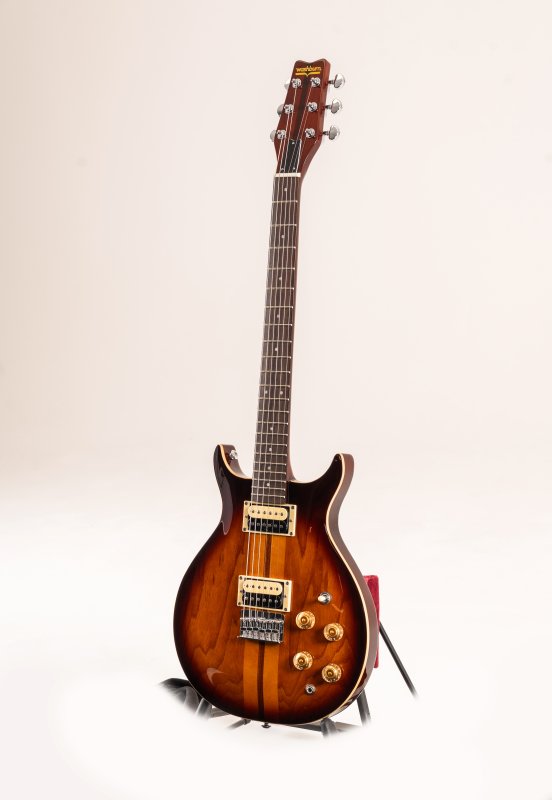Washburn Hawk - Tobacco Sunburst