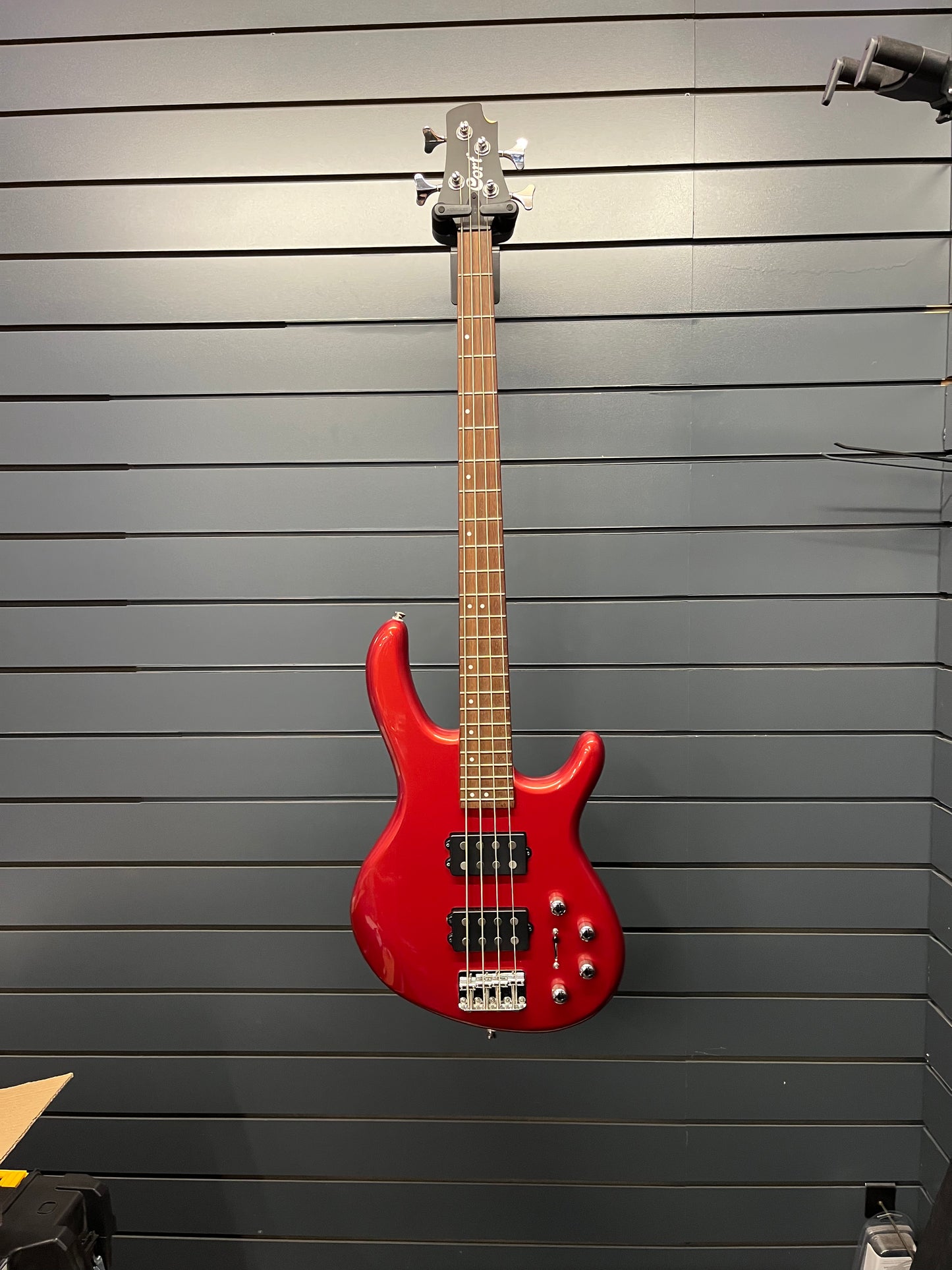 Cort HH4 Bass - Candy Red - (#IE210705234)