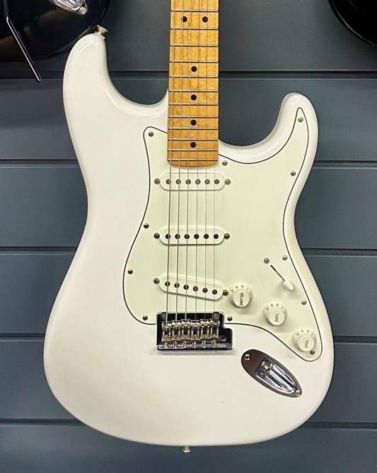 Fender Player Series Stratocaster - Polar White (#MX17949064)