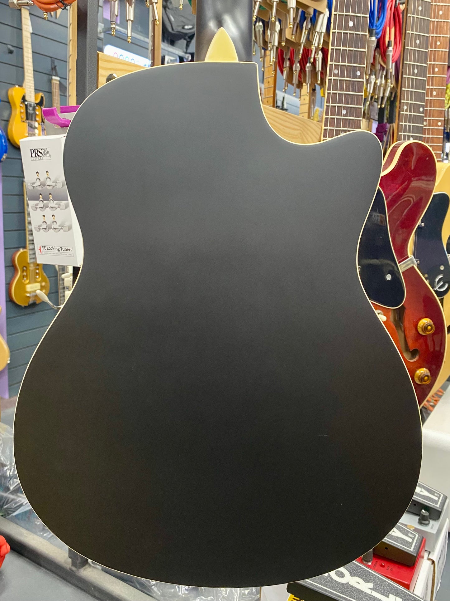 Ozark Resonator Left-Handed - Black