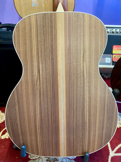 Larrivee OM-03-WL Moon Spruce - Natural