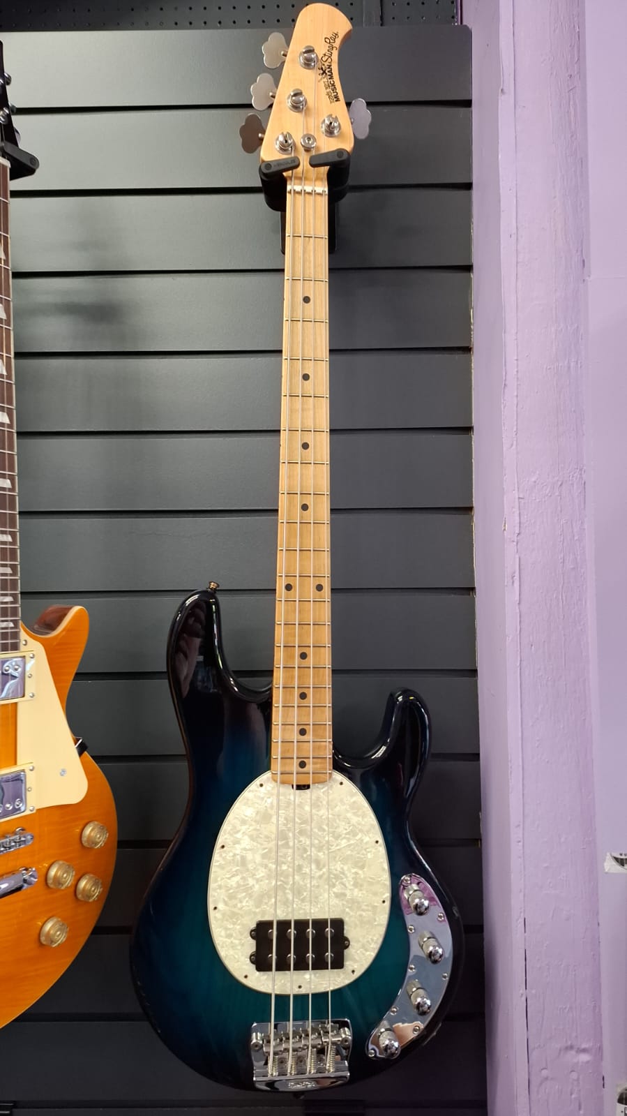 Musicman Stingray USA (1998) 3-Band - Trans Blue Burst