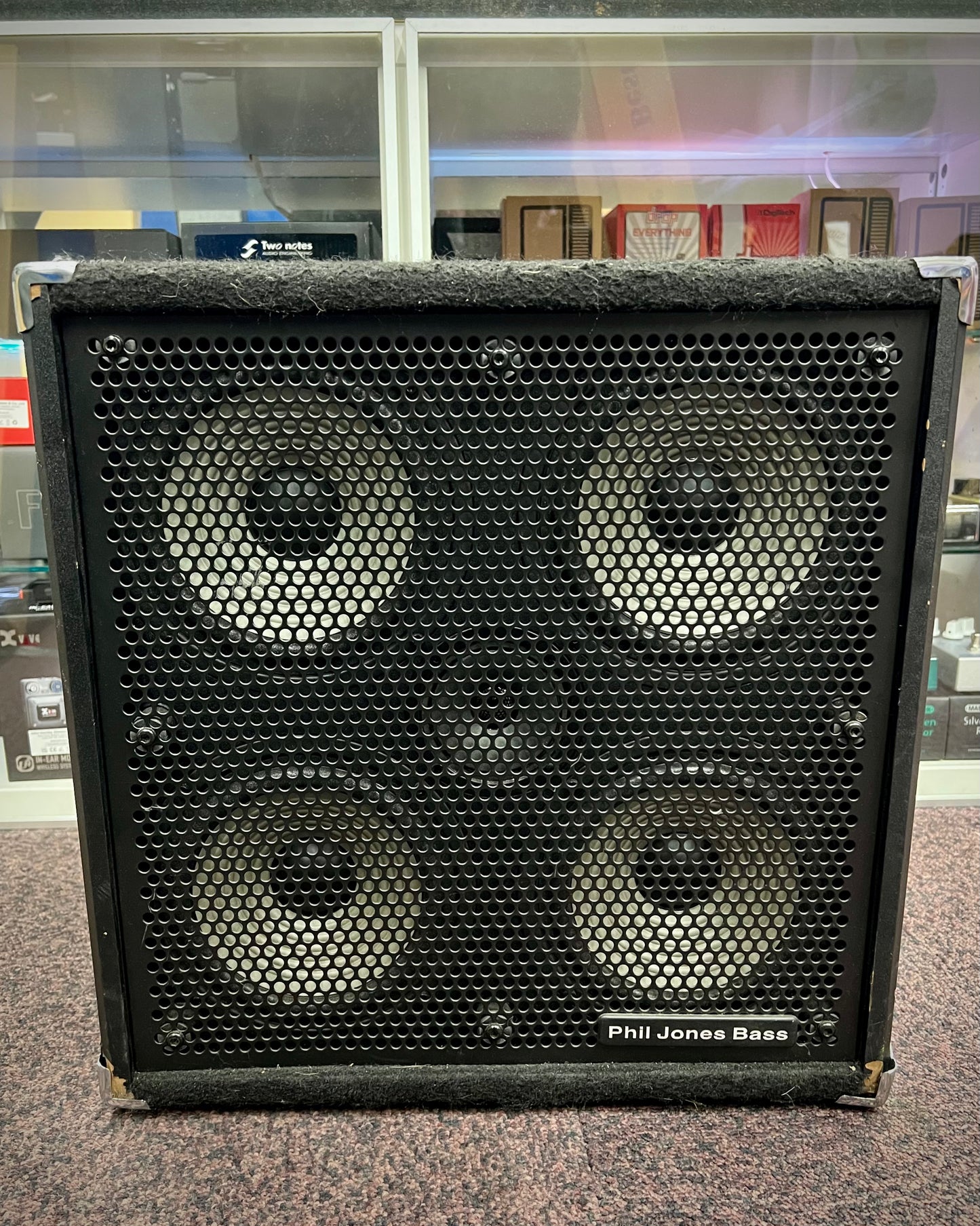 Phil Jones Cab-47 - Preowned