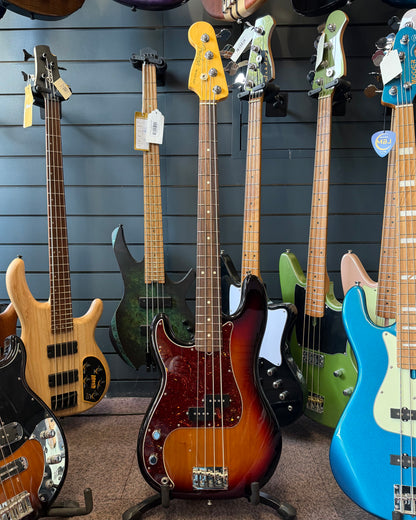 Fender American Professional II Precision Bass Left-Handed - 3-Tone Sunburst