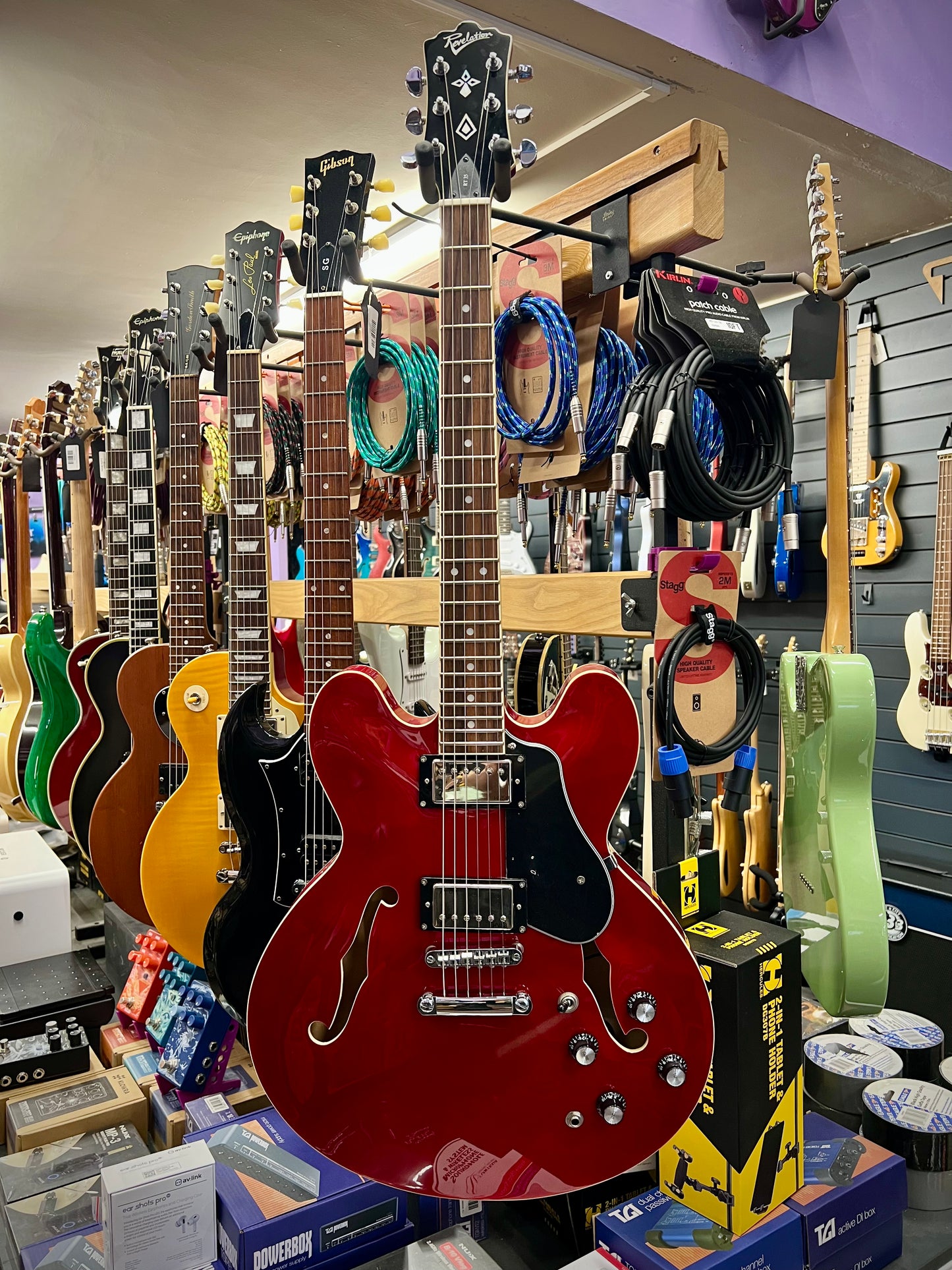 Revelation RT35 - Cherry