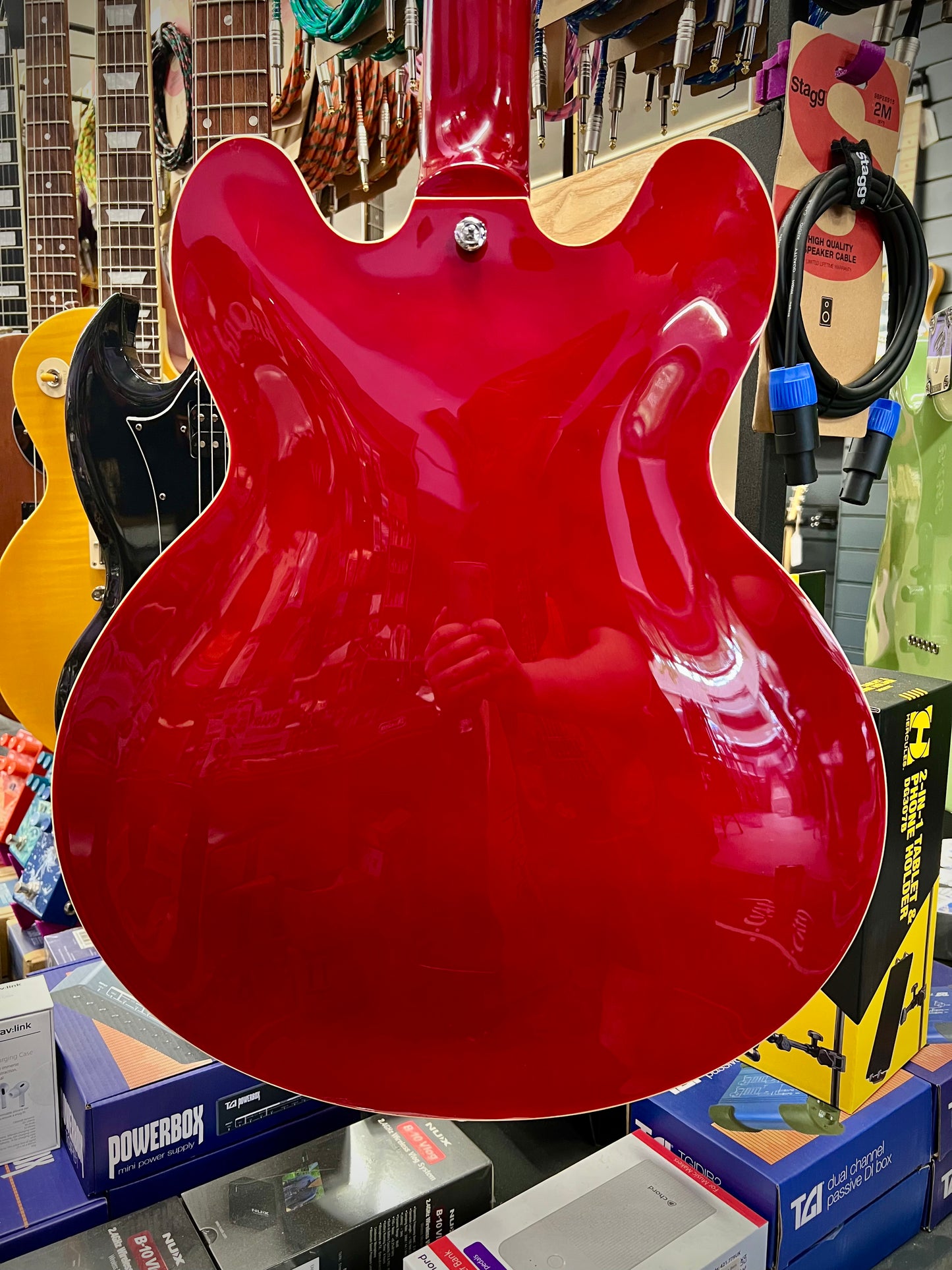 Revelation RT35 - Cherry