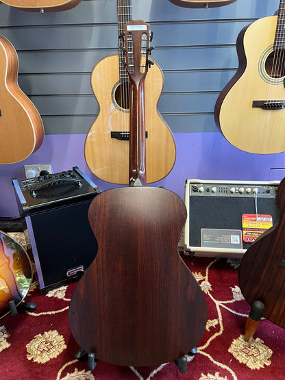 Taylor 322e - Shaded Edge Burst