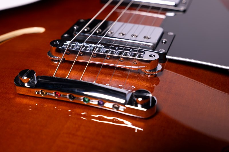 Washburn Hawk Semi-Hollow - Tobacco Sunburst